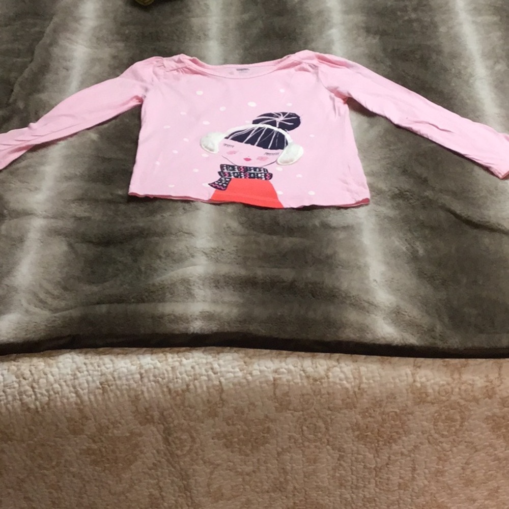 Gymboree pink shirt with a design